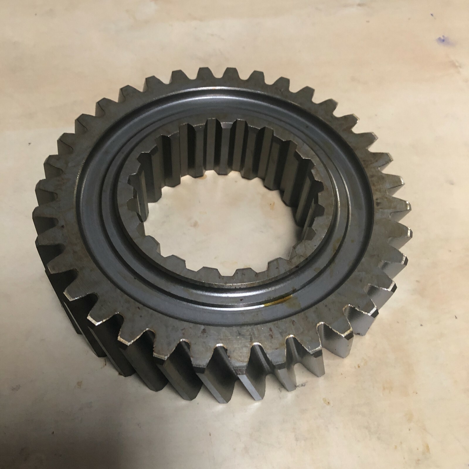 柚木　1113 3033590 gear center fits hitachi ex200 hpv116 pump ,deere