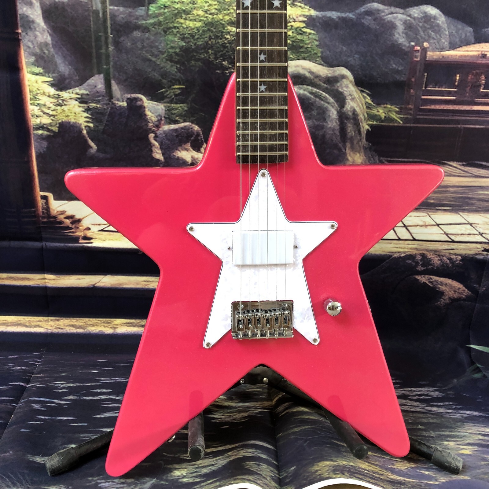 Daisy Custom Solid Star shape Electric Guitar Metallic pink