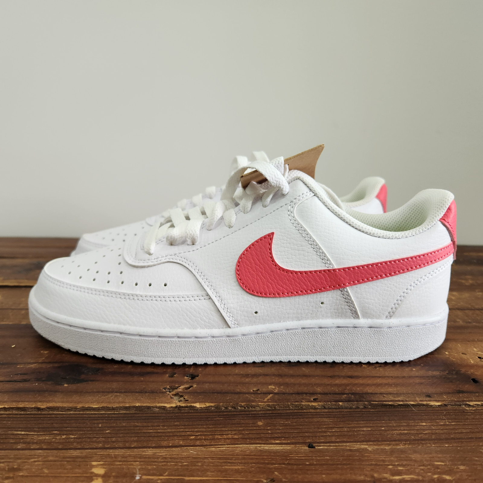 Nike COURT VISION LOW Women's White Coral DR9885-101