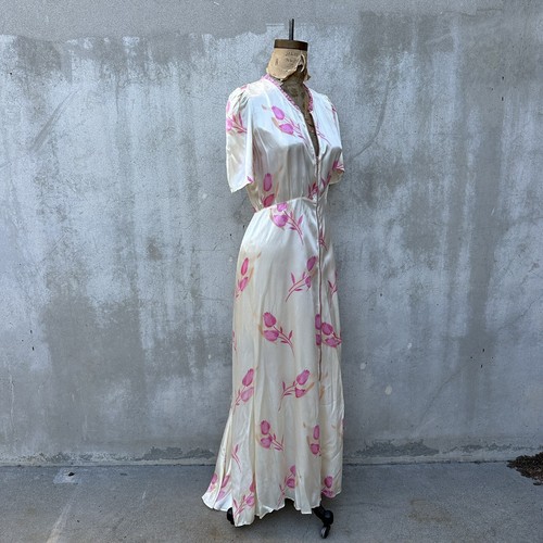 ワンピース 1930s White Satin Mini Rose Dress Vintage 1940s White & Pink Satin Tulip Floral Print Front