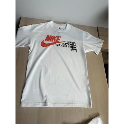 Nike STUSSY International Beach Crew 白 Nike-x-Stussy-Reach-The-Beach-