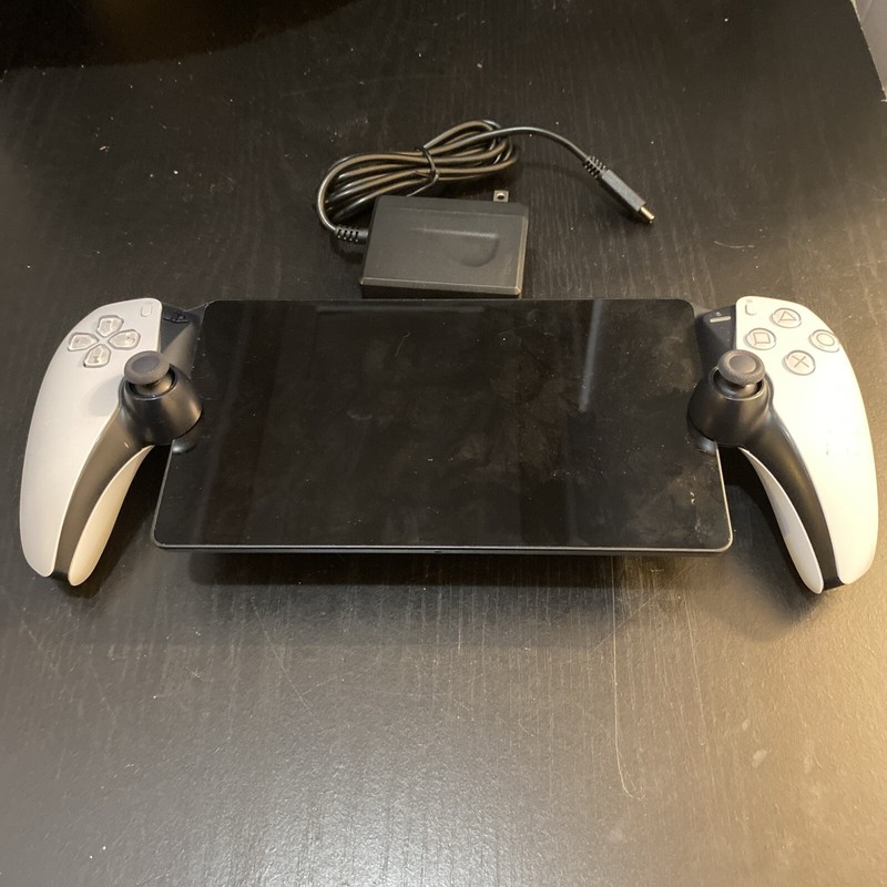PlayStation Portal Remote Player (White) Nice! W/ Charger