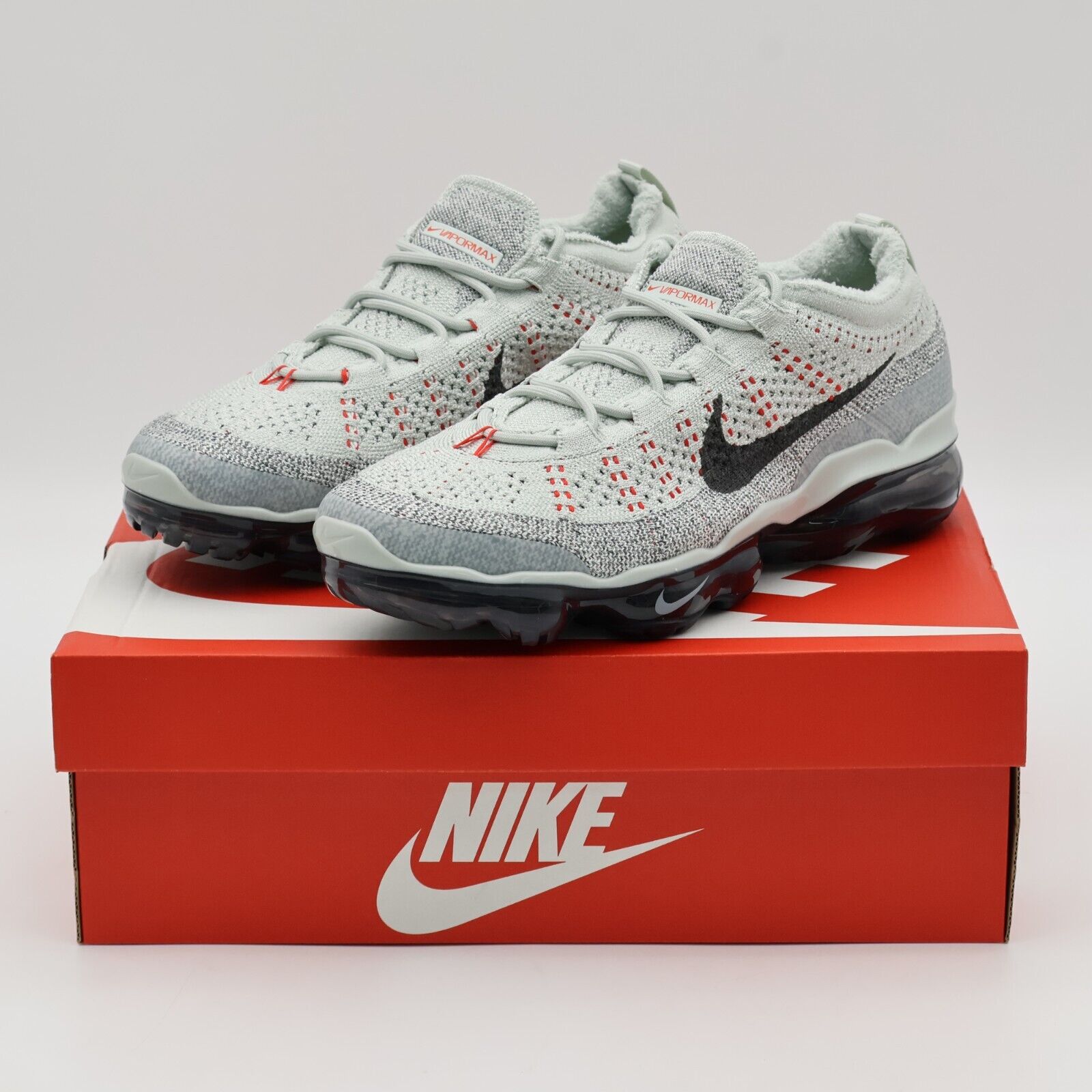 DV1678-013 Nike Air VaporMax 2023 Flyknit Light Grey Crimson DV1678-013 Nike Air VaporMax 2023 Flyknit Light Grey Crimson