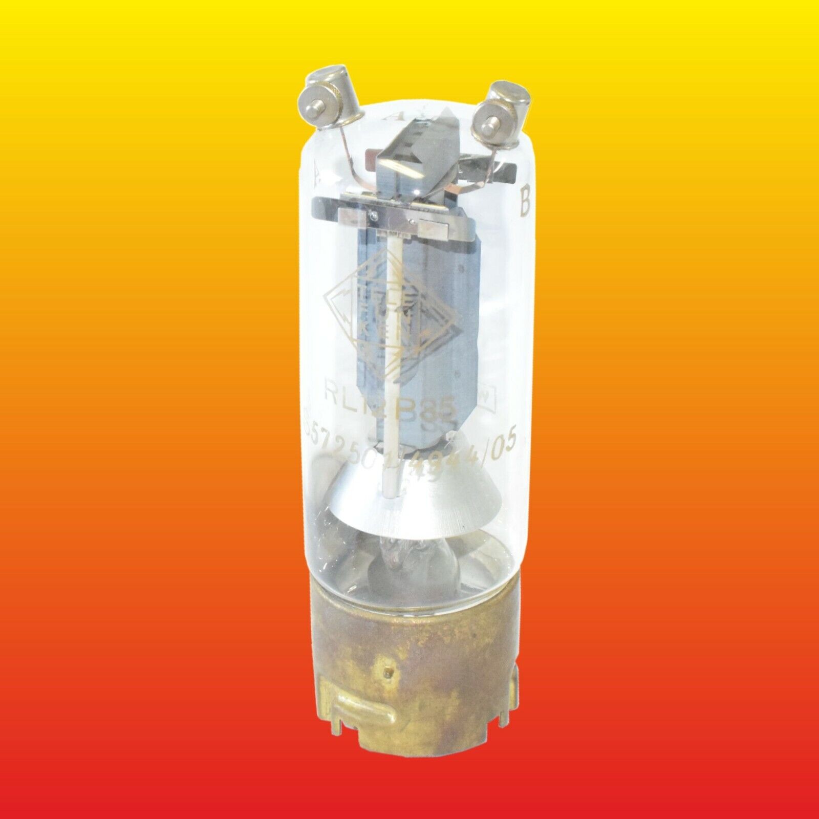 RL12P35 TELEFUNKEN TRANSMITTING PENTODE AIR COOLED POWER RL12P35 TELEFUNKEN TRANSMITTING PENTODE AIR COOLED POWER