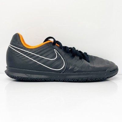 Черные футбольные бутсы Nike Boys Tiempo Legend 7 Club AH7280-080, размер 1,5 года