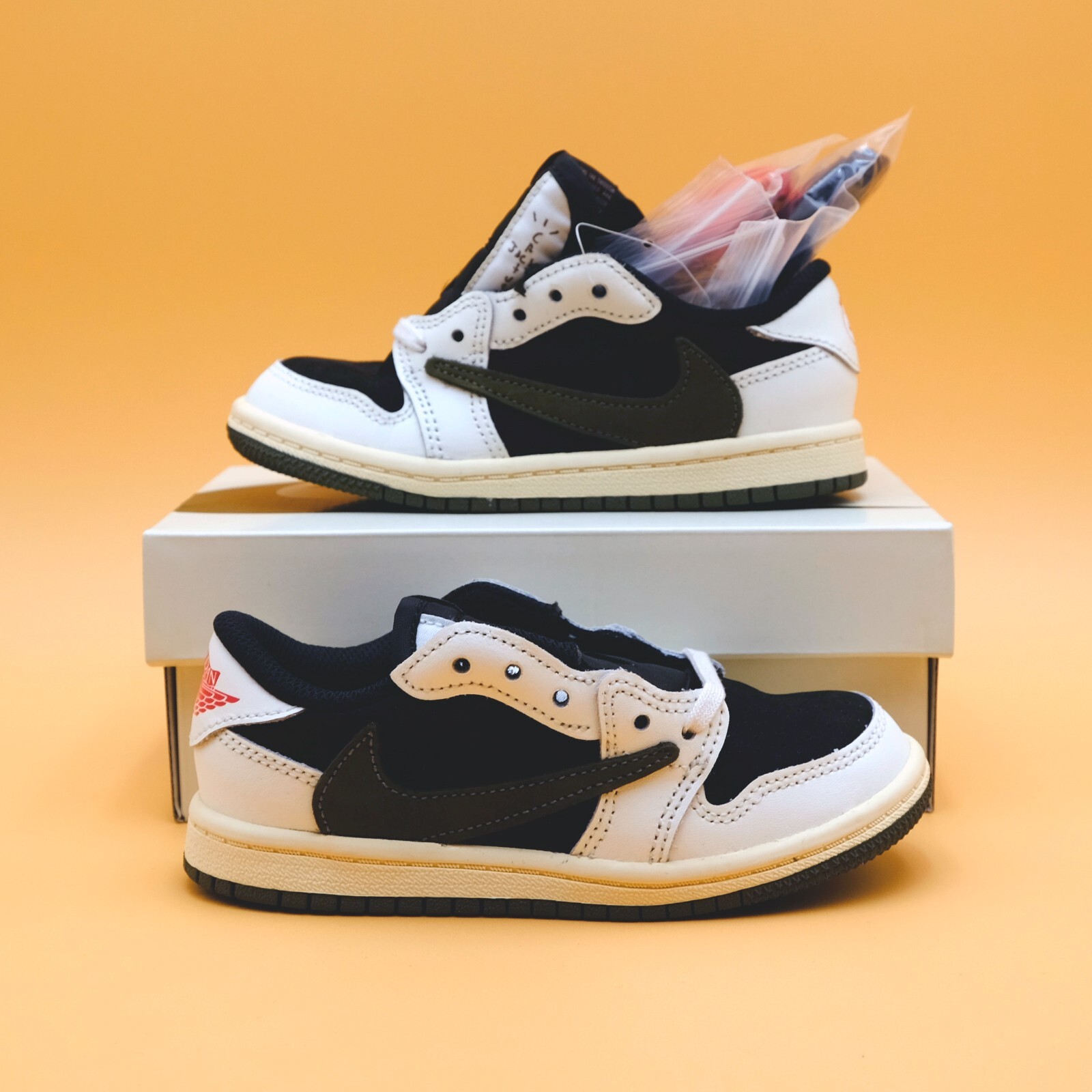 スニーカー NIKE DZ5908-106 TD AIR JORDAN 1 LOW OG Air Jordan Travis Scott x 1 Low OG TD Olive - DZ5908 106