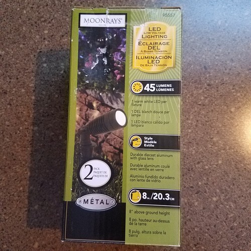 Moonrays 200 Watt Landscape Transformer w/ 2 lights and 4 connectors