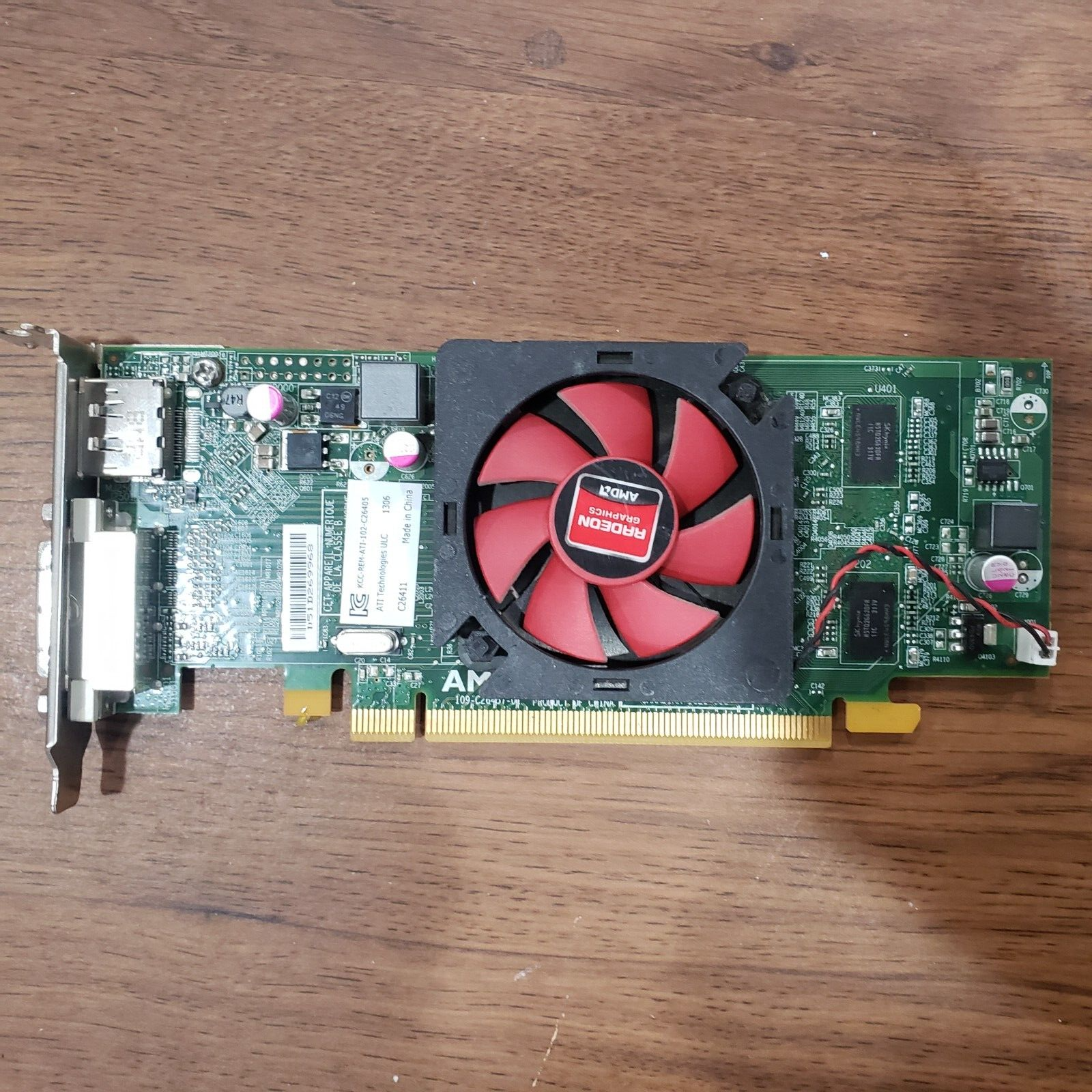 lot of 10  V249 1GB 109-C26457-01 PCI-e DVI DisplayPort Low Profile Video Card