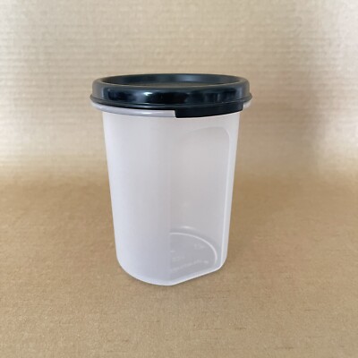 Tupperware Modular Mates Round #2 Storage Container #1606 Black Seal #1607