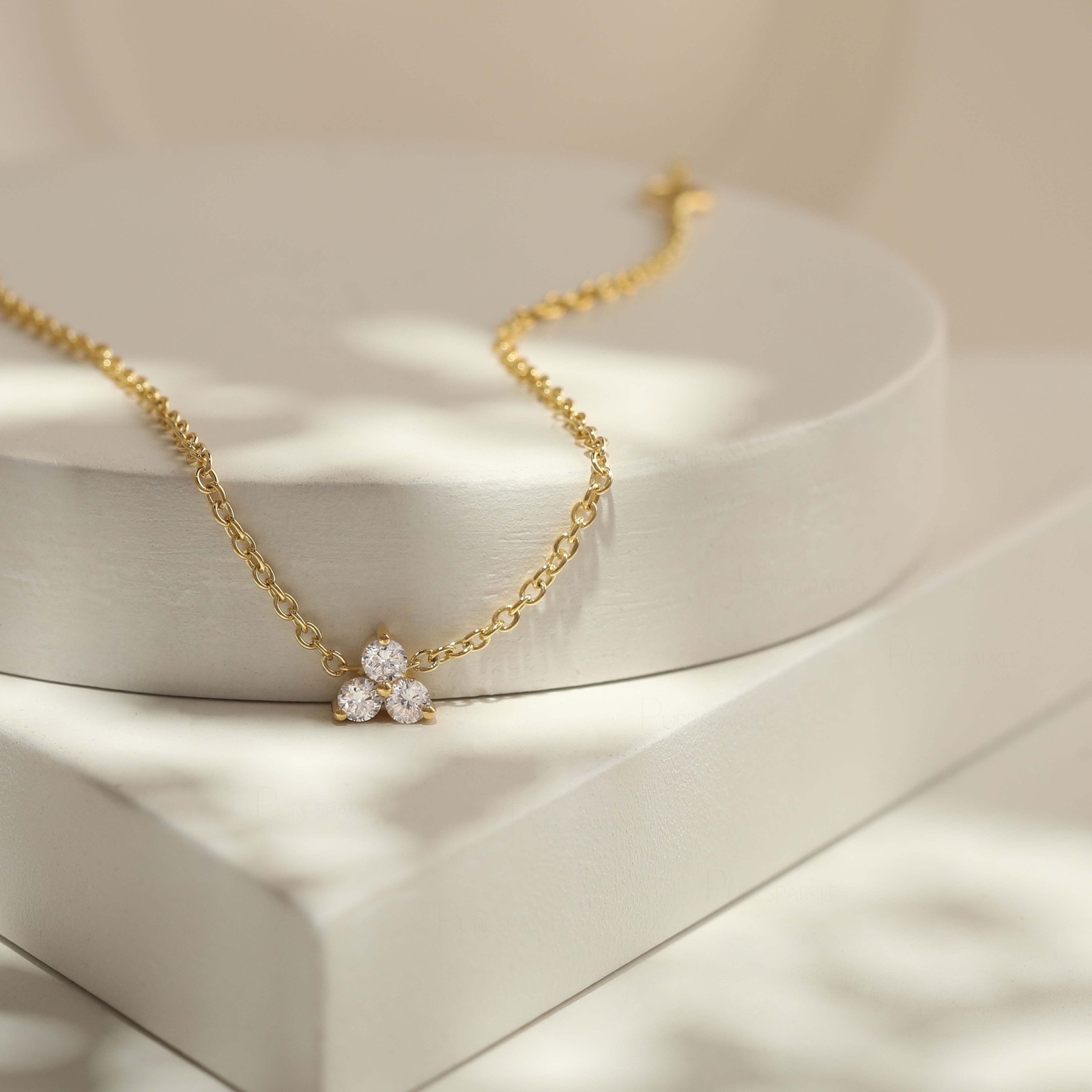 14K Gold 0.12 Ct. Three Lab-Created Diamond Floral Minimalist Chain Bracelet