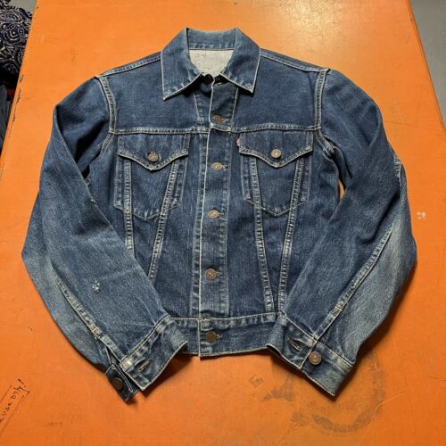 VINTAGE LEVI'S 557XX DENIM JACKET BIG E TYPE 3 SMALL SIZE 34 VINTAGE LEVI'S 557XX DENIM JACKET BIG E TYPE 3 SMALL SIZE 34