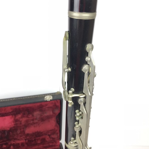 VITO RESO-TONE CLARINET & CASE MADE IN U.S. Needs Cleaning