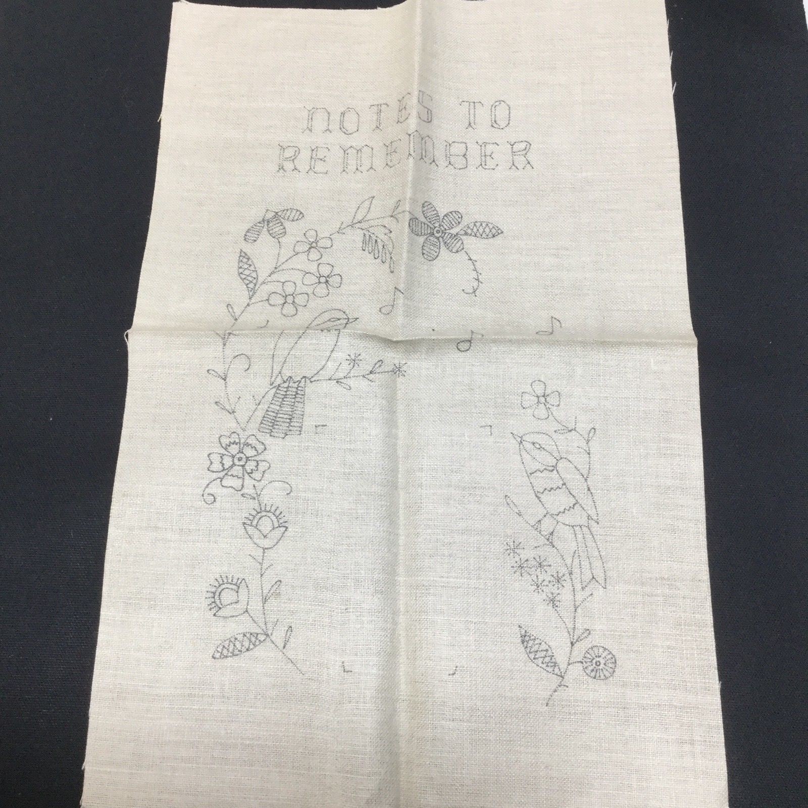 Vintage Bucilla Crewel Embroidery Kit Wall Hanging Reminder Note Panel #3204