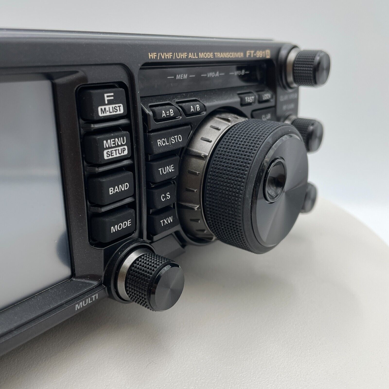 FT-991A 100W HF/50/144/430MHz Transceiver Radio Excellent