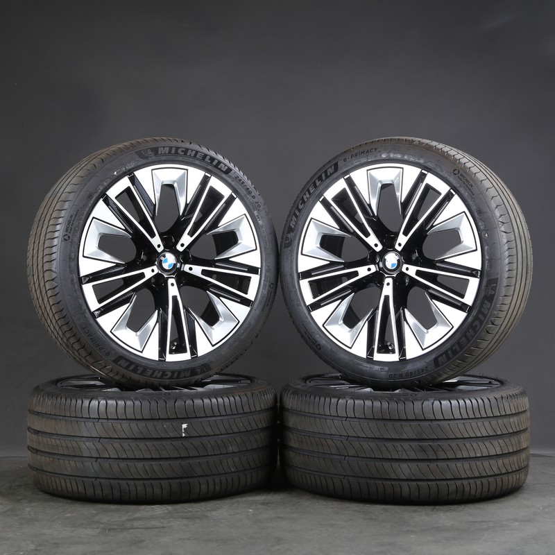 BMW5シリーズ　225/55R17×4 新型5シリーズ ''エクステリア''の魅力 | Tomei-Yokohama BMW