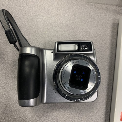 Kodak EasyShare Z700 4.0MP Digital Camera Silver With USB