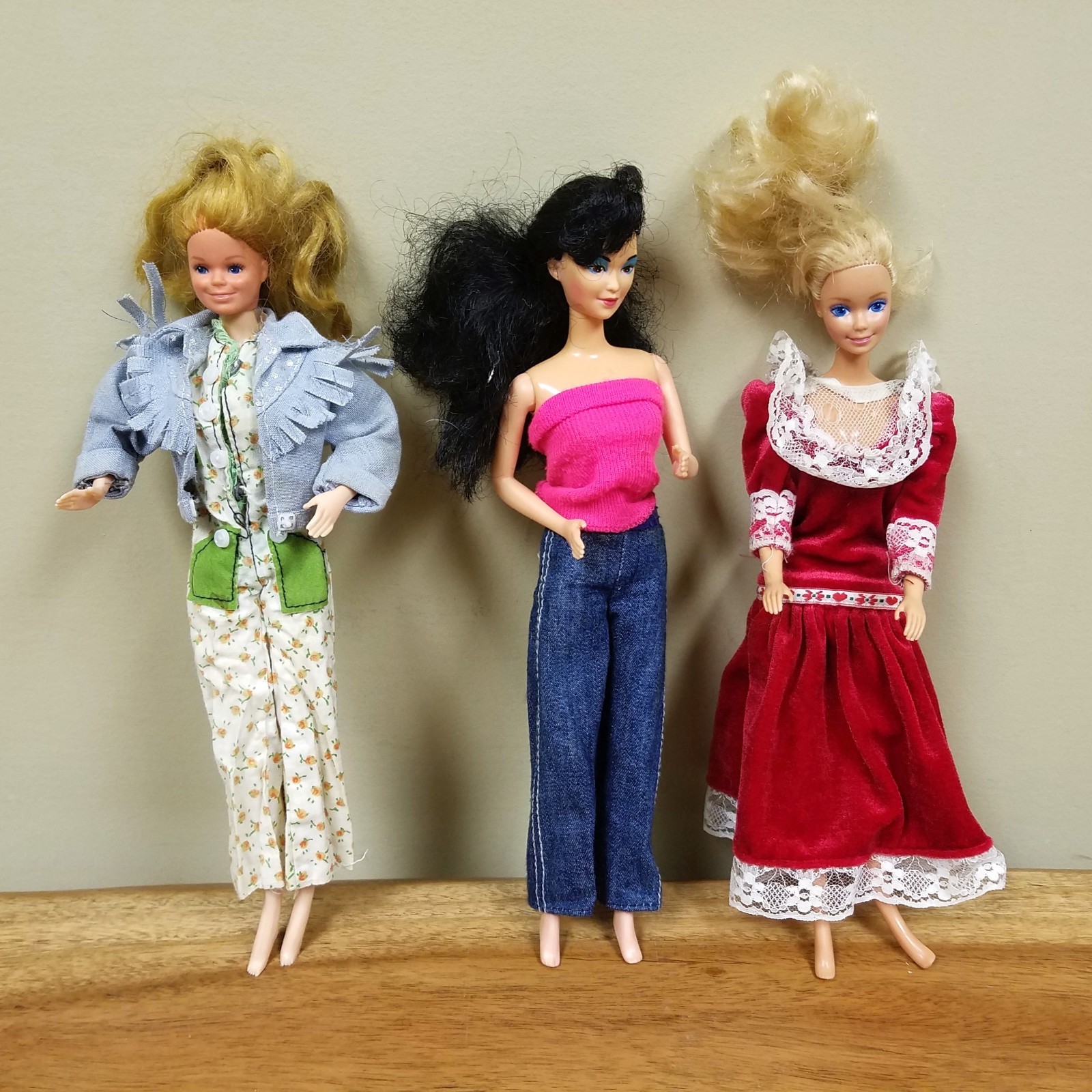 Vintage 60s Barbie Doll Lot 1966 1968 Ken Twist Turn Bend Knee Outfits Clothes