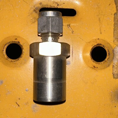 Ham-Let 767LT SS 1/4x 3/4  SS Straight Comp Reducer SWAGELOK REF SS-400-R-12