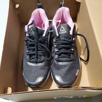 Size 7.5 - Reebok Ahary Runner Black