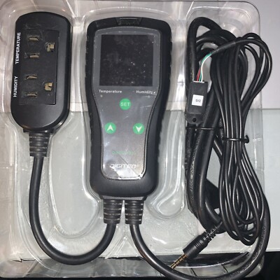 DHTC-1011 Temperature and Humidity Controller Outlet Plug in Thermostat