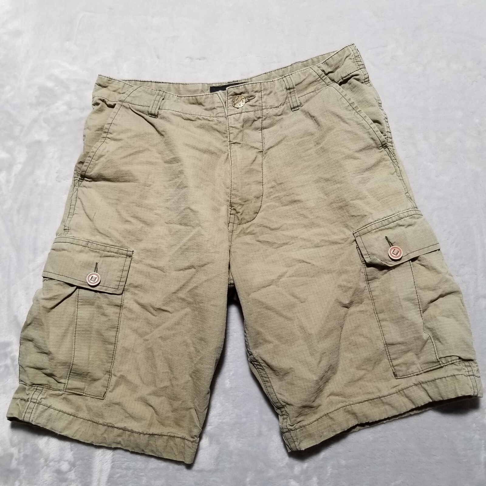 active REGISTERED TRADEMARK Cargo Shorts Mens Sz 30 Beige