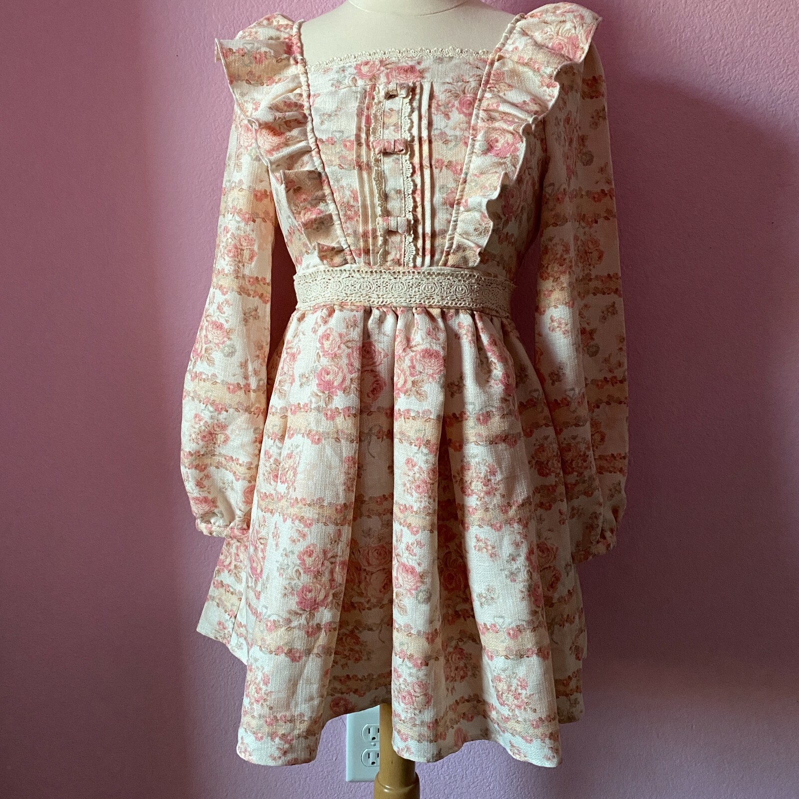 LIZ LISA CINDERELLA PRINT APRON STYLE CHIFFON PRINCESS