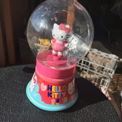 Sanrio Hello Kitty Bubble Bath Glitter Globe 8oz Removable Figure Collector Item