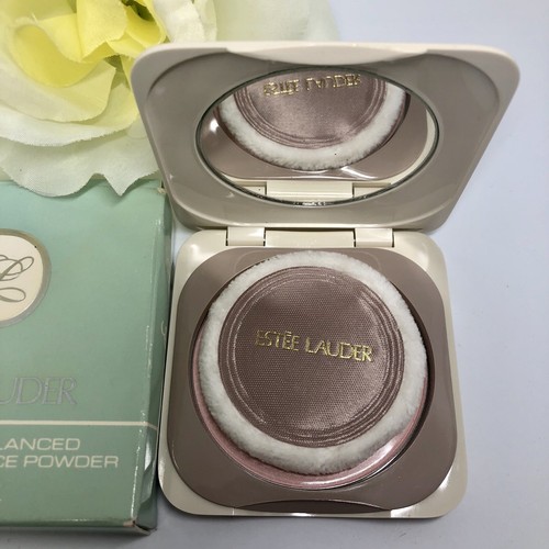 Estee Lauder Moisture Balanced Translucent Pressed Powder PINK SILK 10, New!