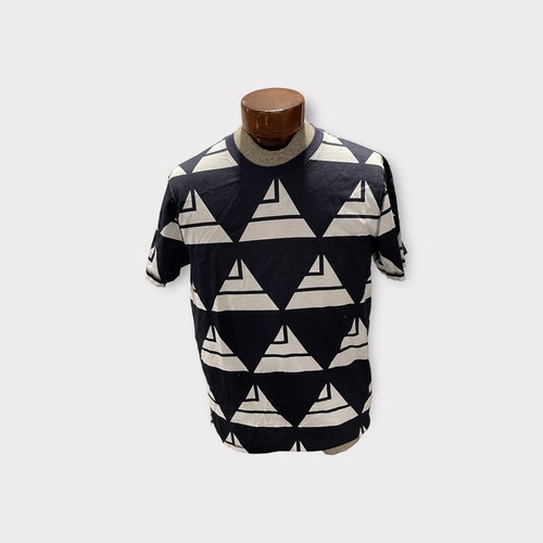 Armani Exchange グラフィックy2kTシャツ♡ Armani Exchange AX Regular Fit T Shirt NWT Cotton Geometric