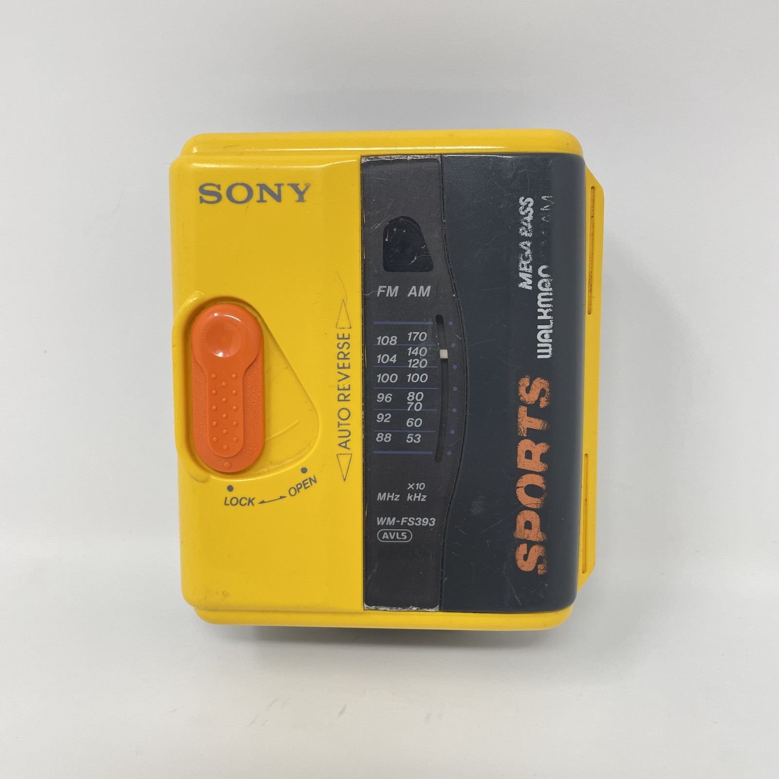 [メンテ可動品]ソニースポーツカセットウォークマン　WM-FS393 Amazon.com: Sony WM-FS393 Sports Walkman w/ AM/FM Tuner