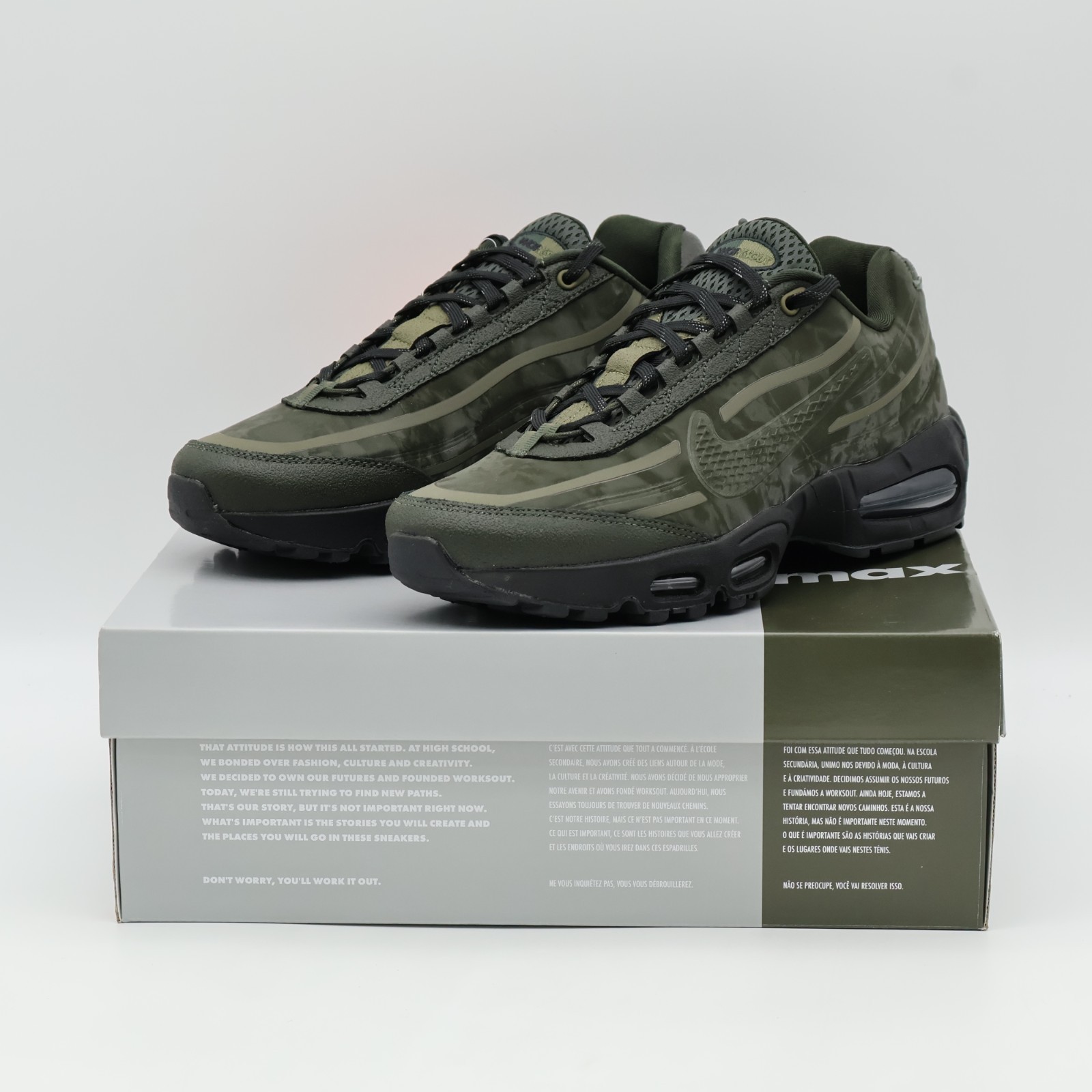 HQ0263-300 Worksout Nike Air Max 95 Big Bubble Uniform