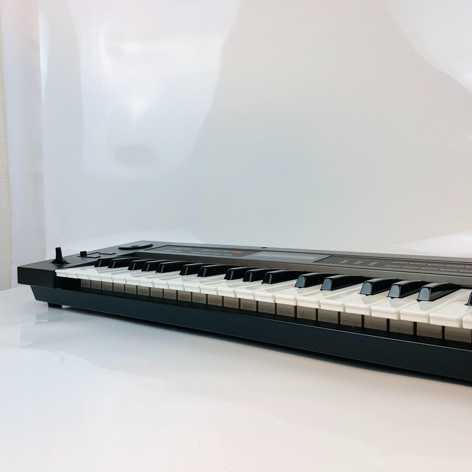 ROLAND Alpha Juno 2 61 Key Polyphonic Synthesizer Synth