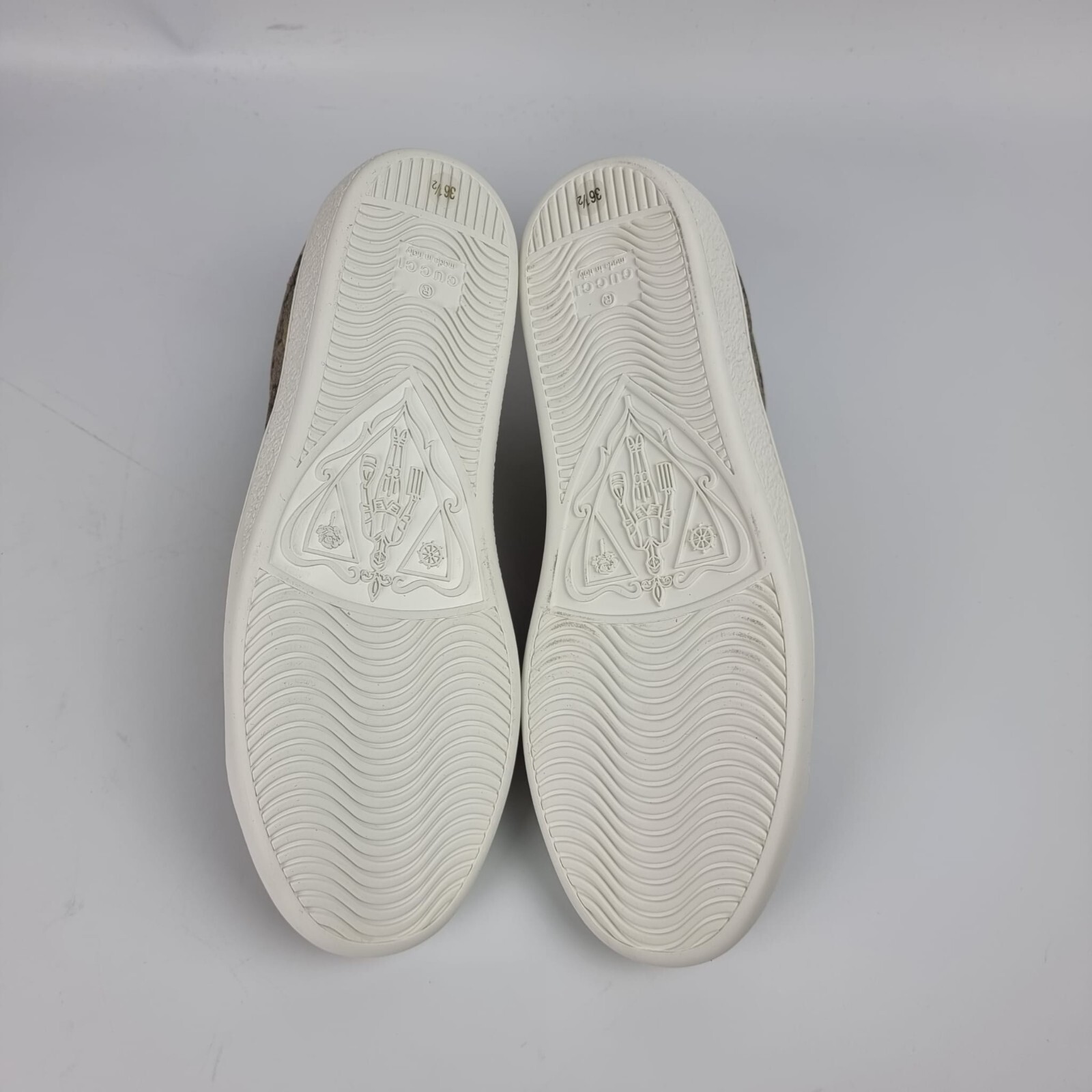 Pre-owned Gucci Women's Ace Beige Gg Sneakers