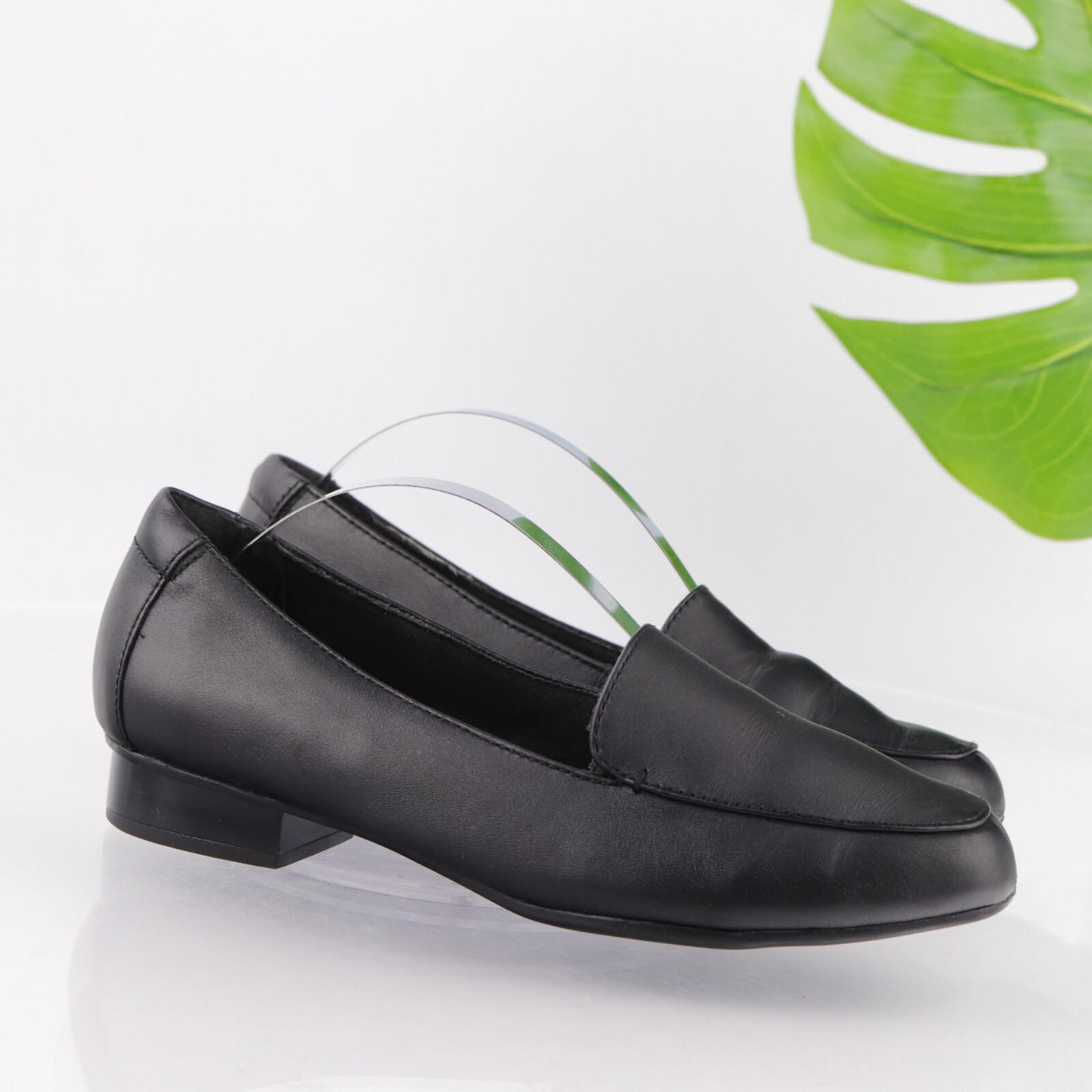 Clarks Womens Juliet Lora Loafer Size 7.5 M Black Leather