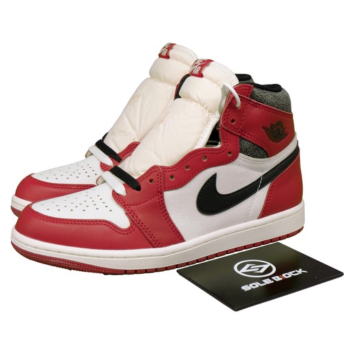 靴 NIKE Air Jordan 1 Retro High OG Chicago Amazon.com: AIR JORDAN 1 Retro High OG 'Chicago/Lost and