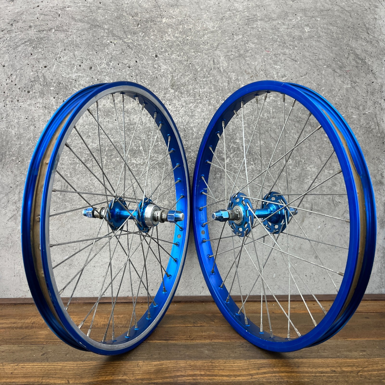 Araya 7x Wheel Set Old School BMX Blue Sunshine Hubs 20 Araya 7x Wheel Set Old School BMX Blue Sunshine Hubs 20