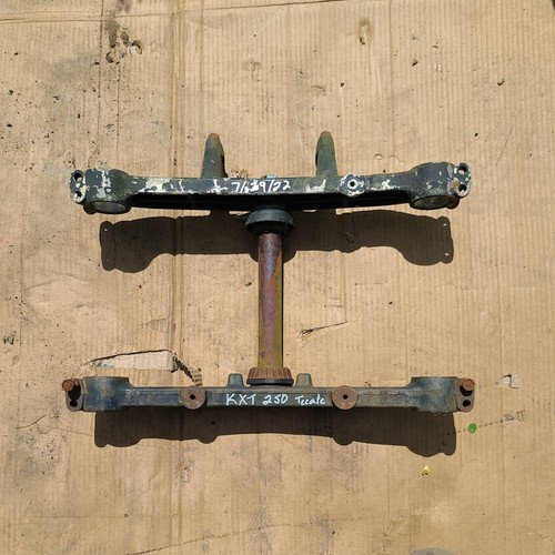 1984 84 KAWASAKI KXT 250 TECATE FRONT FORK TRIPLE TREE