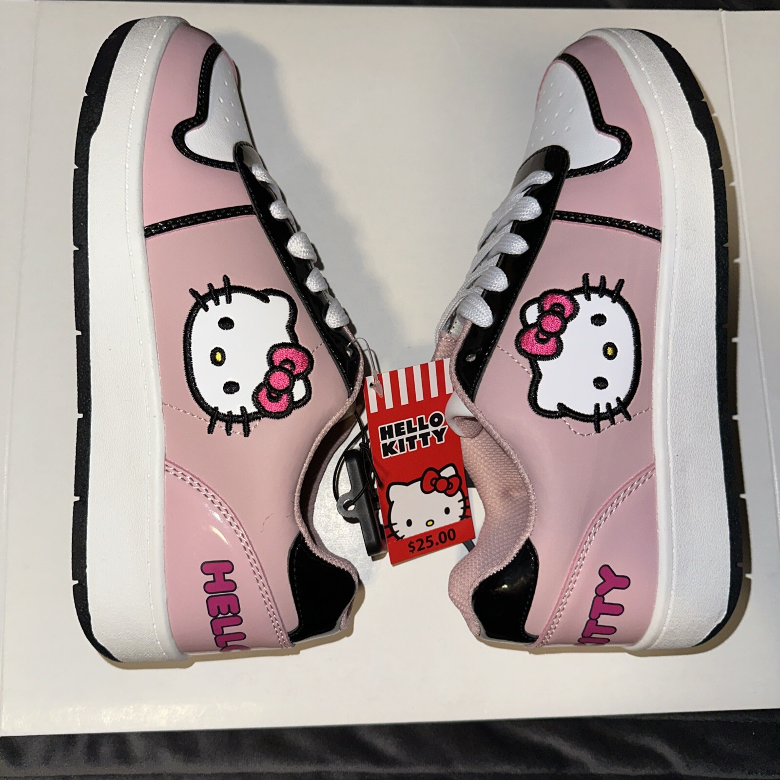 Hello Kitty Sneakers Size 10 Casual Sport Court Shoes Pink