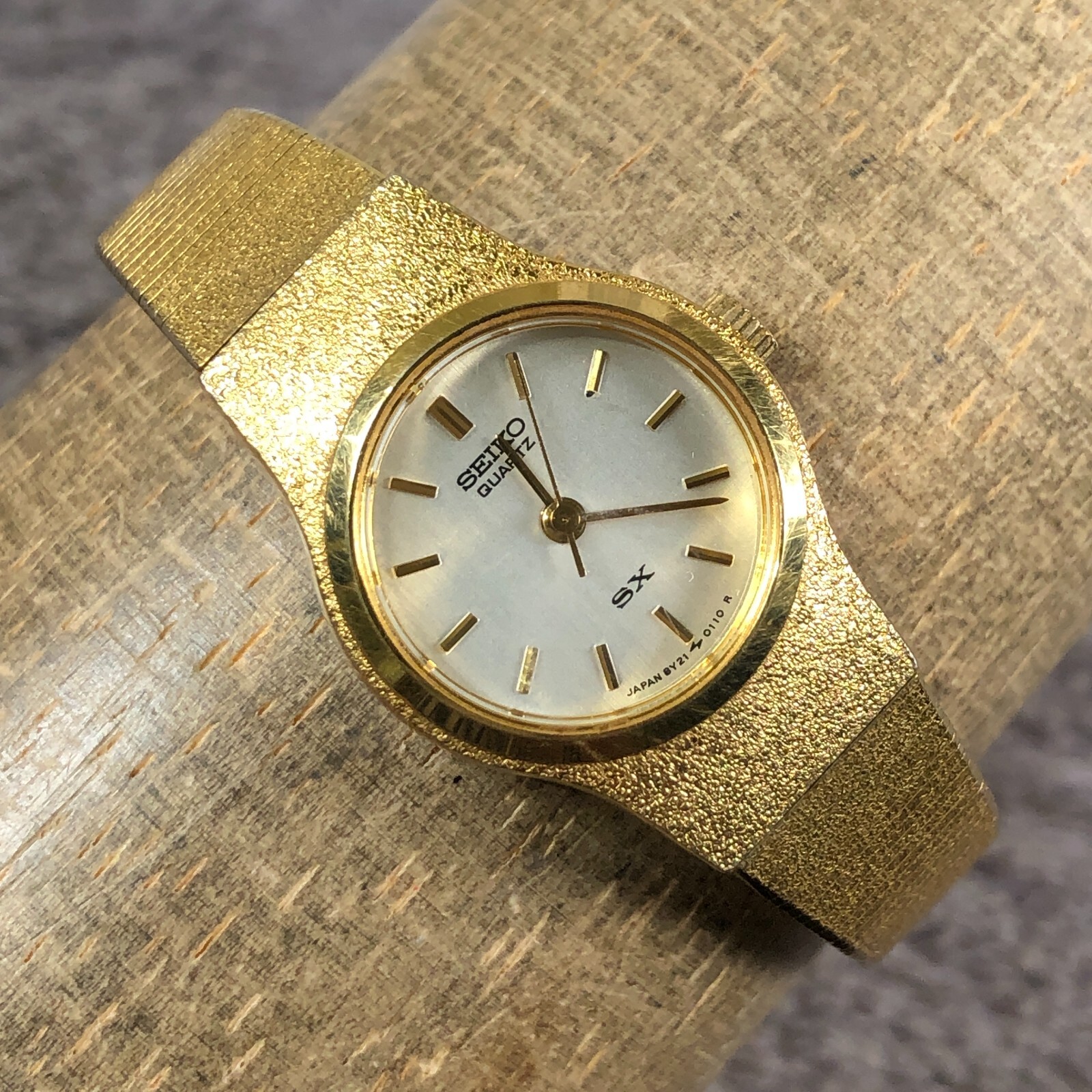 【良品】SEIKO クォーツ 8Y21-0020 SX ゴールド レディース s-l400.jpg