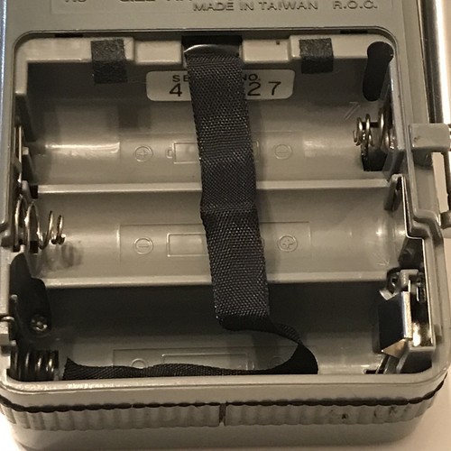 Vintage SONY WATCHMAN Television Portable TV FD10-A Powers Up!!!