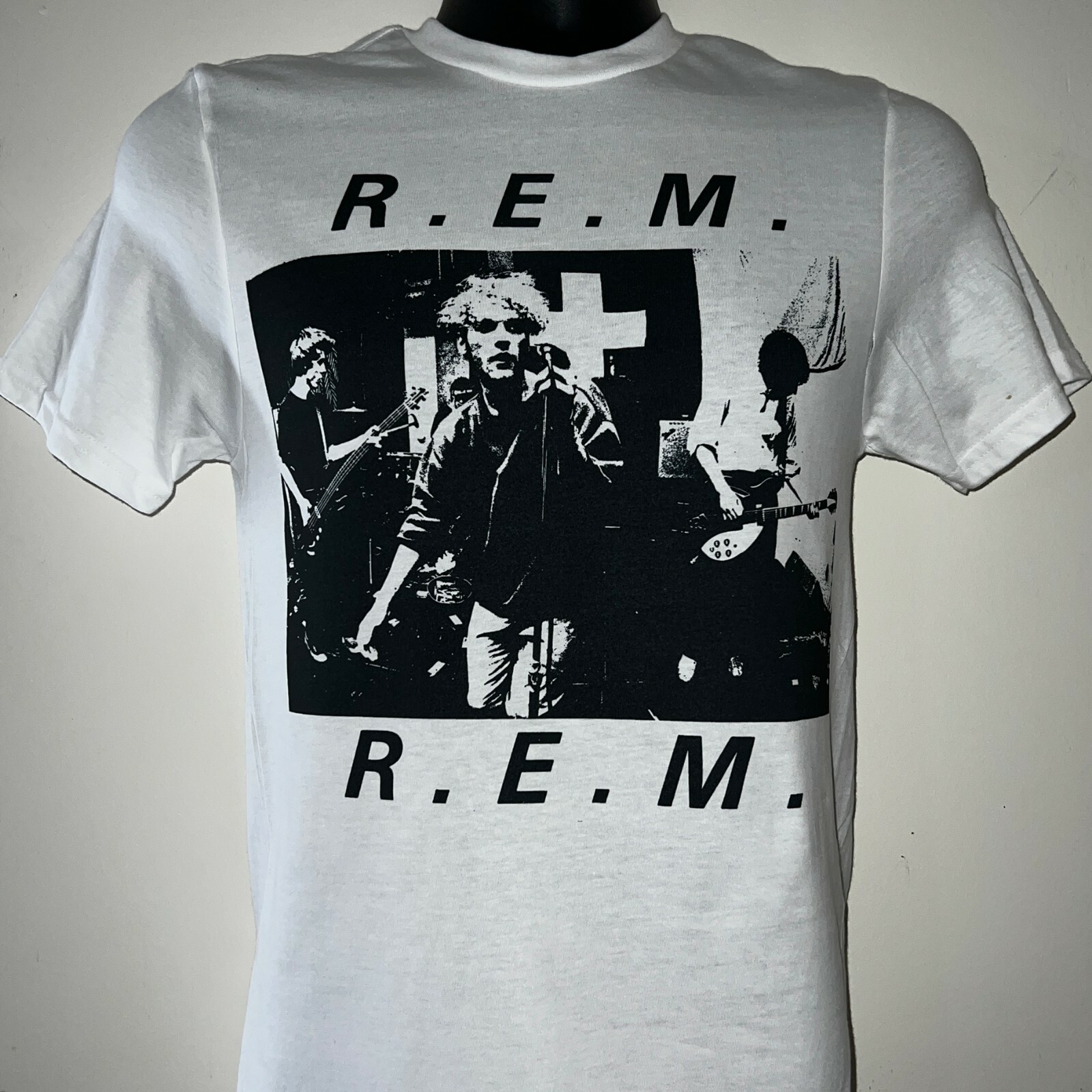 R.E.M. vintage indie alternative rock t-shirt - 80s retro