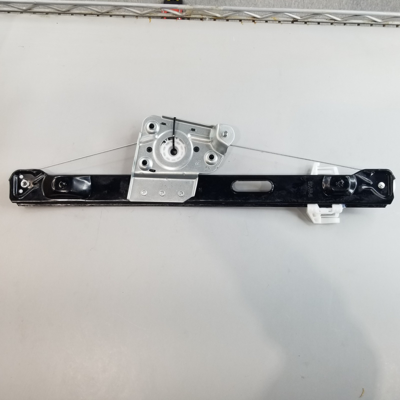 1x Rear Passenger Power Window Regulator for BMW E90 E91 323i 325i 328i 330i 335