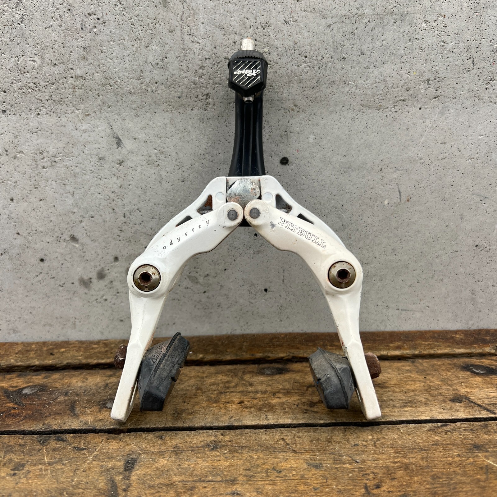 Odyssey Pitbull ブレーキセット OLD BMX 未使用 Odyssey Pitbull ブレーキセット OLD BMX 未使用 Pitbull Bmx