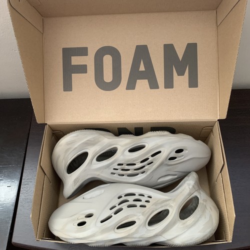 【Adidas】 正規品★ Yeezy Foam RNNR Stone Sage ★人気 Adidas Yeezy Foam Runner RNNR 