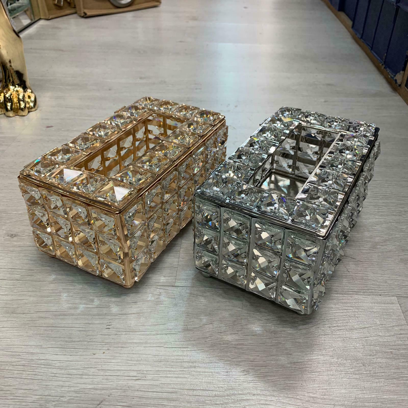 mirrored tissue holder