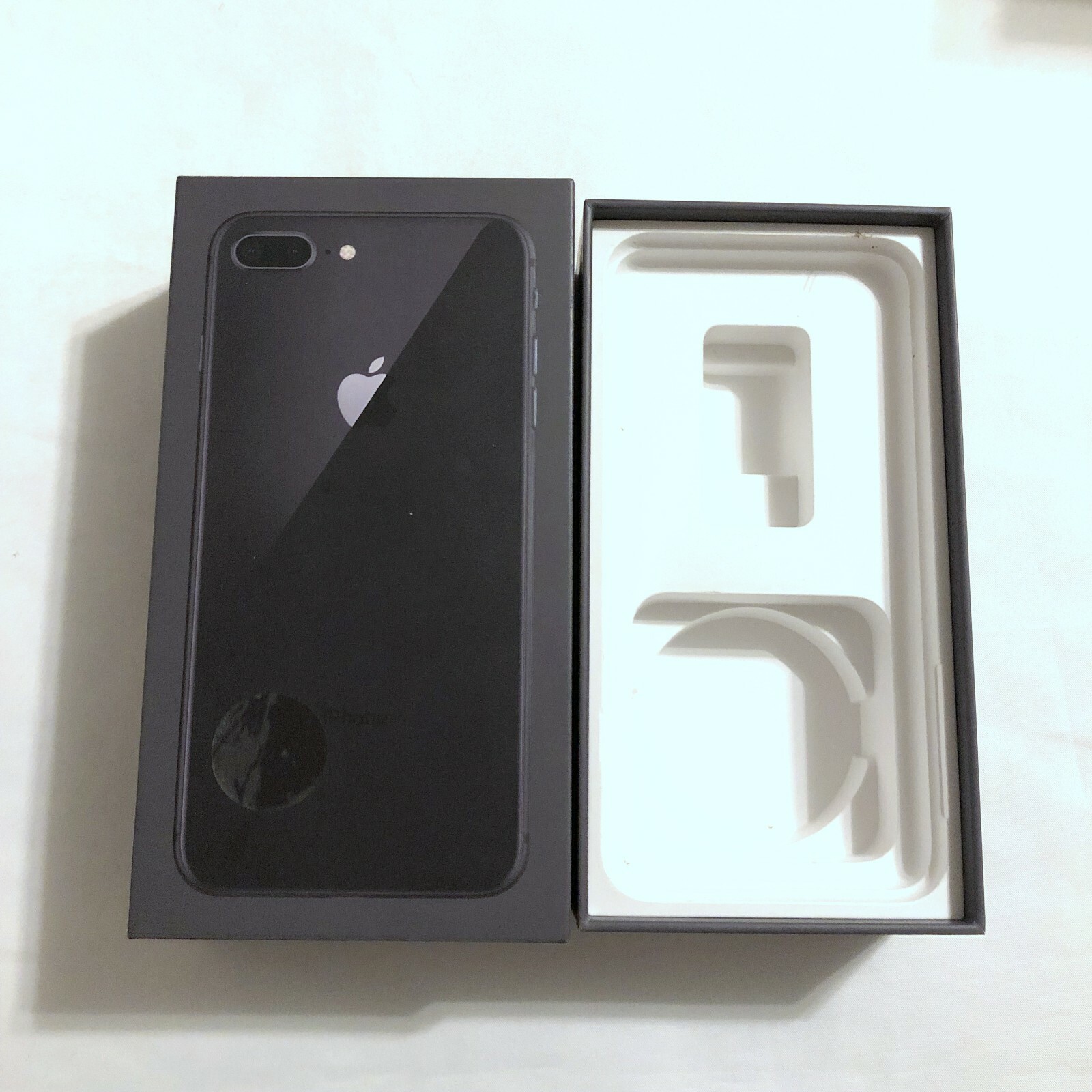 8/29まで iPhone8 iPhone8 Plus A1898 (MQ9M2J/A) 64GB ゴールド【国内版 SIM