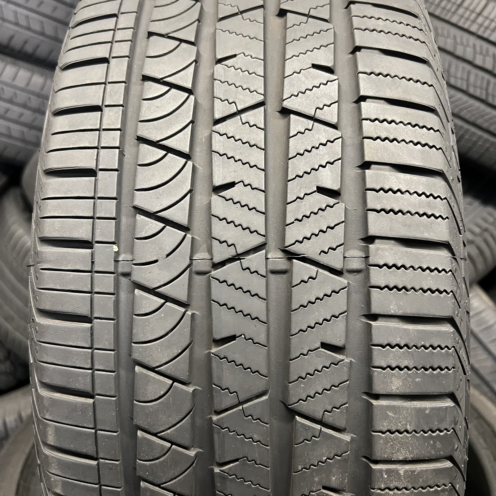 1 Continental CrossContact LX Sport VOL 255/45R20 105H DOT.3223 7.75/32 NO Patch