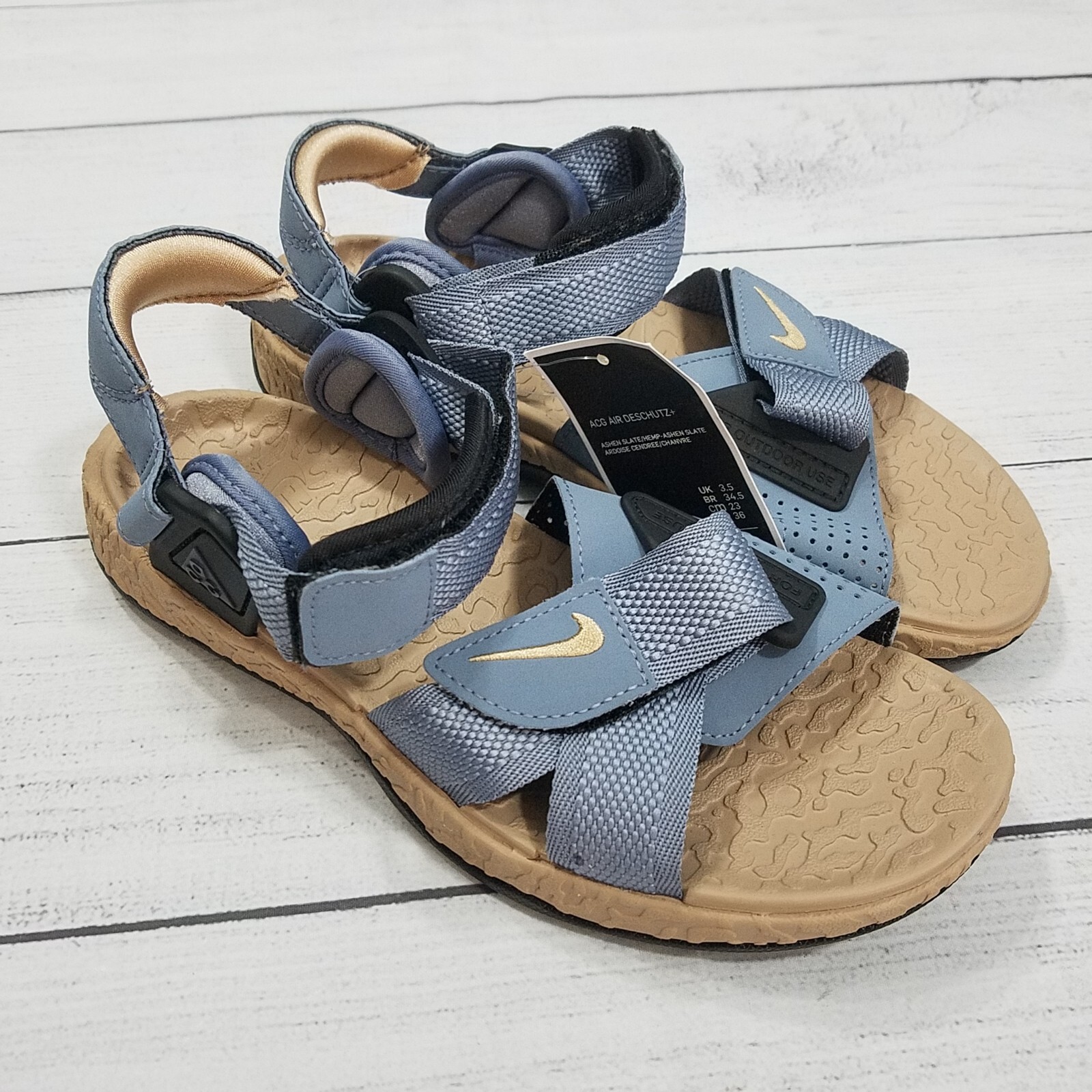 Nike ACG Air Deschutz Sandals Mens sz 4 (Womens 5) Ashen Nike ACG Air Deschutz Sandals Mens sz 4 (Womens 5) Ashen