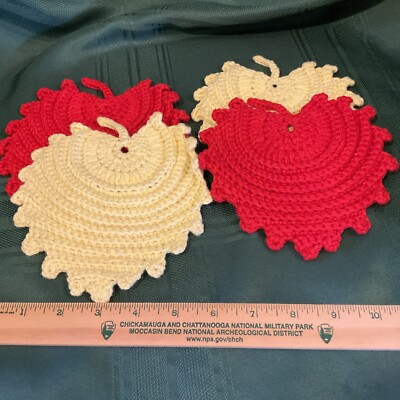 Vtg Handmade Crochet Knit Potholders  Yellow Red Leaf Cottage Retro Cabin