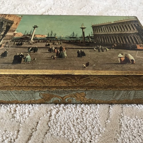 Vintage Italian Florentine Gold Gilt Wood Dresser Box 9